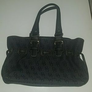 *REDUCED* Dooney and Bourke Purse